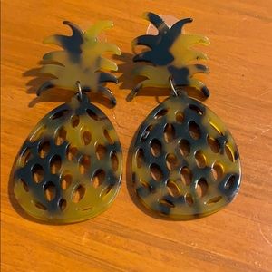 Tortoise Pineapple Earrings.